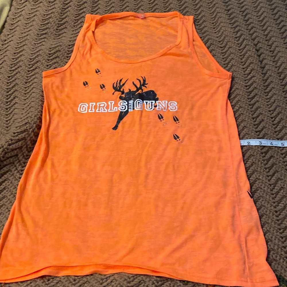 GIRLS WITH GUNS tank top (527)